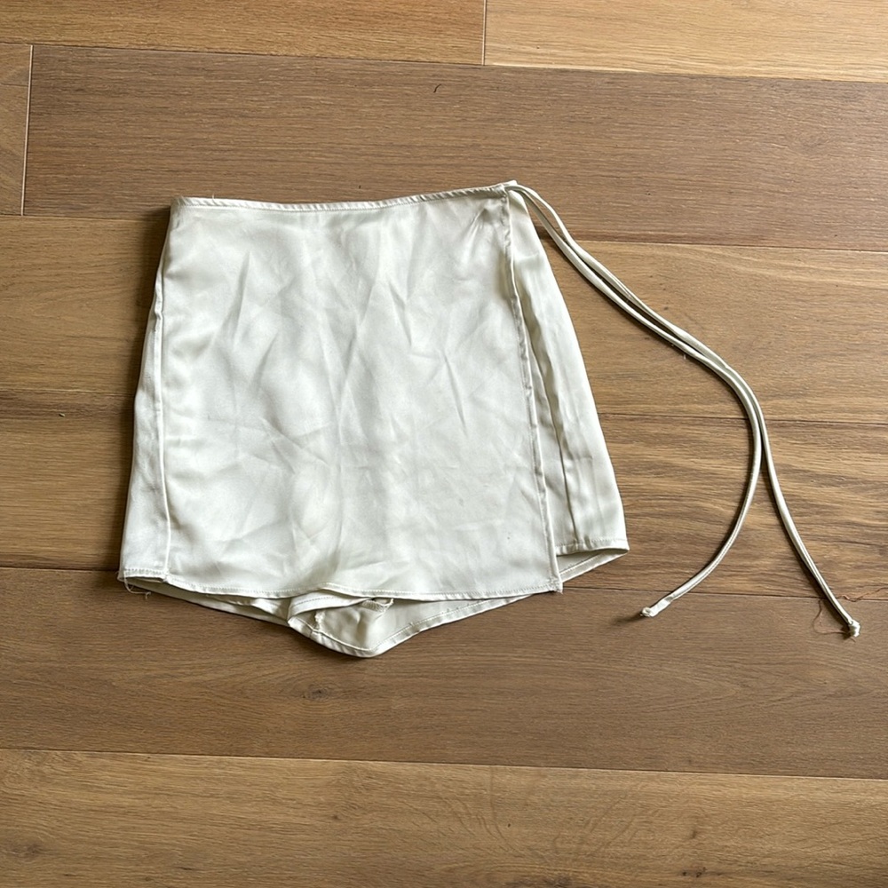 Altar’s State Skirt (shorts)